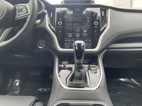 Certified 2025 Subaru Outback Touring XT AWD/4WD image 18