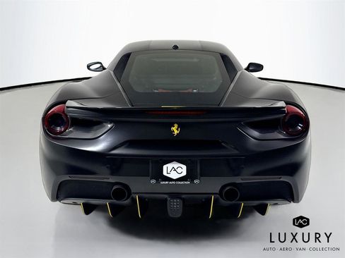 Used 2017 Ferrari 488 GTB image 5