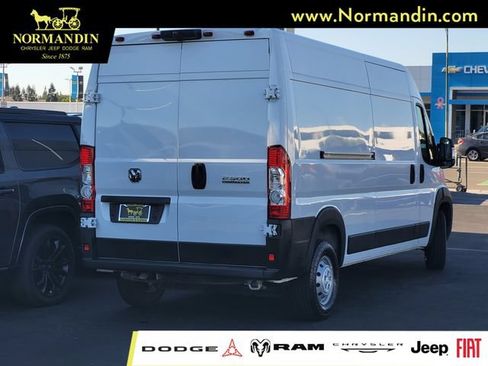Used 2023 RAM ProMaster 2500 FWD image 4