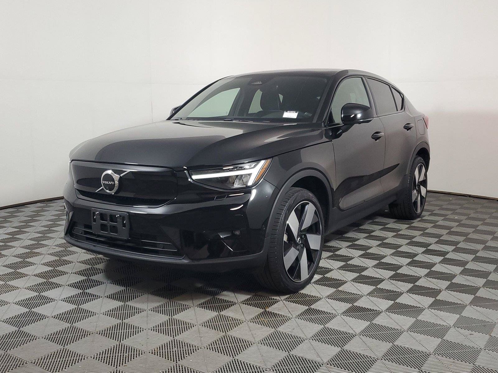 Used 2023 Volvo C40 P8 Recharge Ultimate AWD/4WD image 3