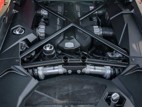 Used 2013 Lamborghini Aventador LP 700-4 image 42