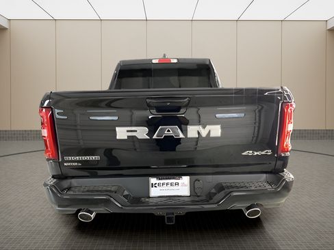 Used 2025 RAM 1500 Big Horn AWD/4WD image 4