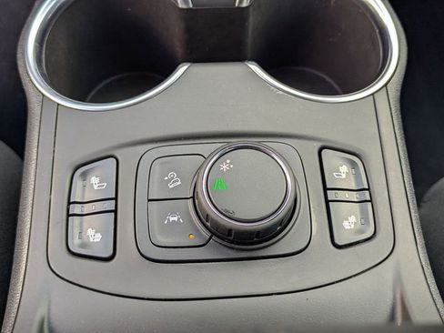 Used 2018 GMC Terrain SLT w/ Preferred Package image 12