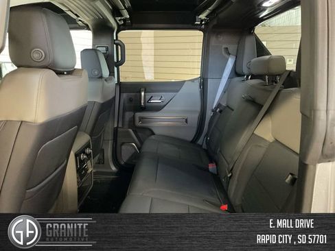 Used 2025 GMC Hummer EV 2X w/ LPO, Illumination Package image 10