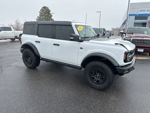 Used 2022 Ford Bronco Wildtrak image 35