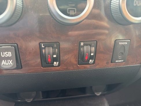 Used 2011 Toyota Tundra Limited image 16