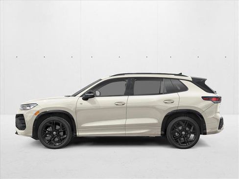 New 2026 Volkswagen Tiguan SE R-Line FWD image 3