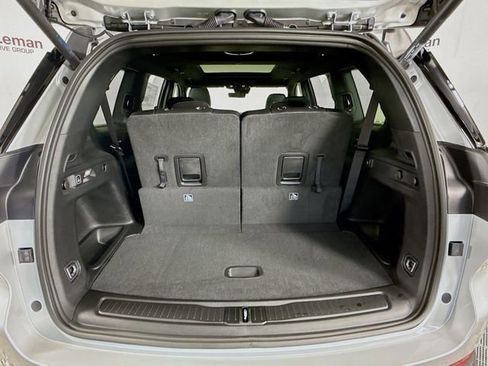 New 2025 Jeep Grand Cherokee L Limited w/ Black Appearance Package image 27