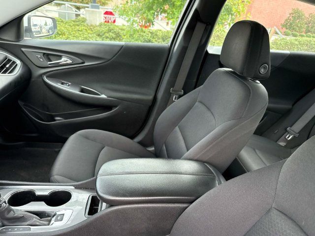Used 2024 Chevrolet Malibu LT FWD image 18
