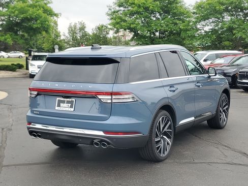 New 2026 Lincoln Aviator Reserve AWD/4WD image 4