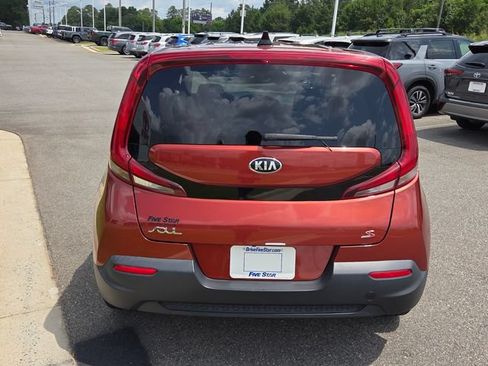 Used 2021 Kia Soul S FWD image 11