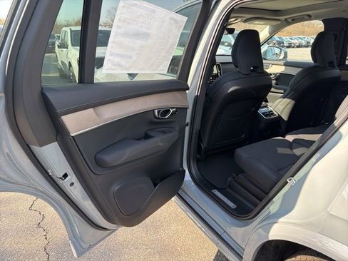 New 2026 Volvo XC90 B6 Plus w/ Protection Package Premier image 13