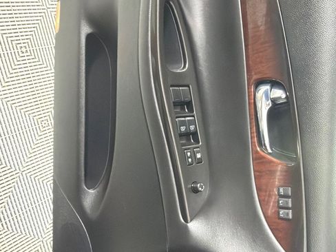 Used 2017 INFINITI QX50 2WD w/ Premium Plus Package image 11