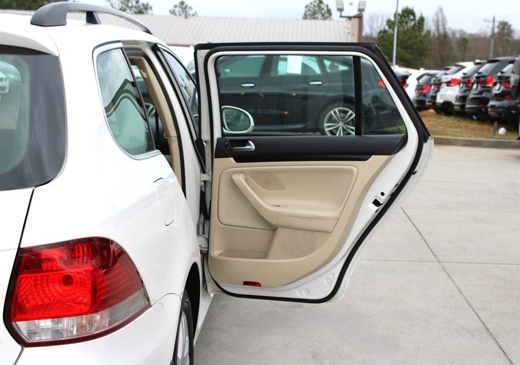 Used 2013 Volkswagen Jetta TDI FWD image 28