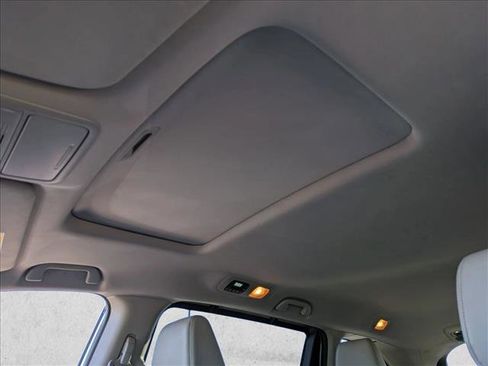 Used 2019 Honda Odyssey EX-L image 16