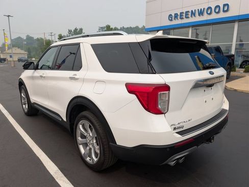 Used 2020 Ford Explorer Platinum w/ Premium Technology Package AWD/4WD image 3
