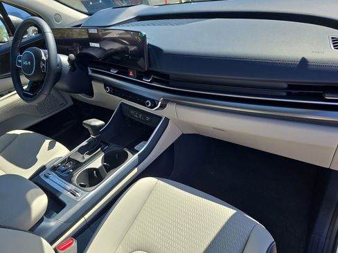 New 2026 Kia Carnival SX Prestige image 11