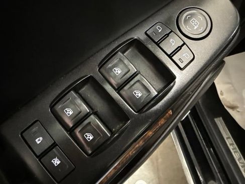 Used 2016 Chevrolet Suburban LTZ AWD/4WD image 8