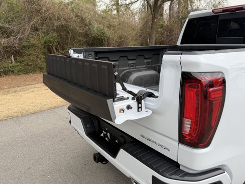 New 2026 GMC Sierra 1500 Denali w/ Denali Reserve Package image 11