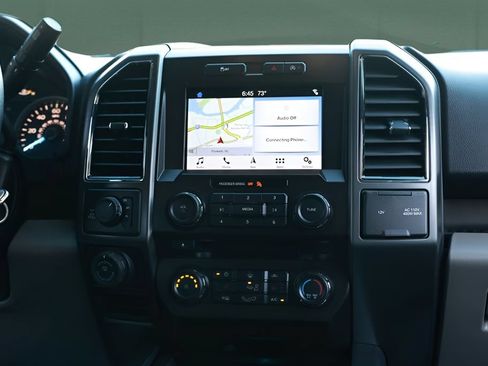Used 2018 Ford F150 XLT w/ Equipment Group 302A Luxury AWD/4WD image 27
