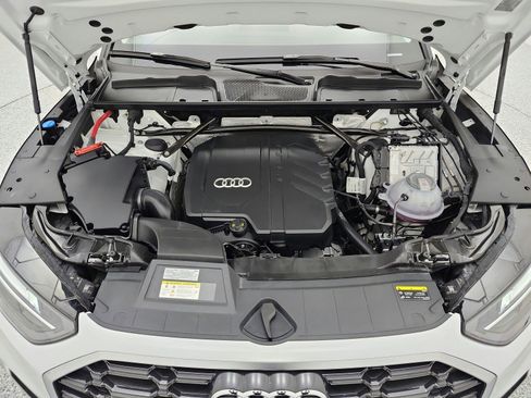 Used 2025 Audi Q5 2.0T Premium Plus w/ Premium Plus Package AWD/4WD image 16