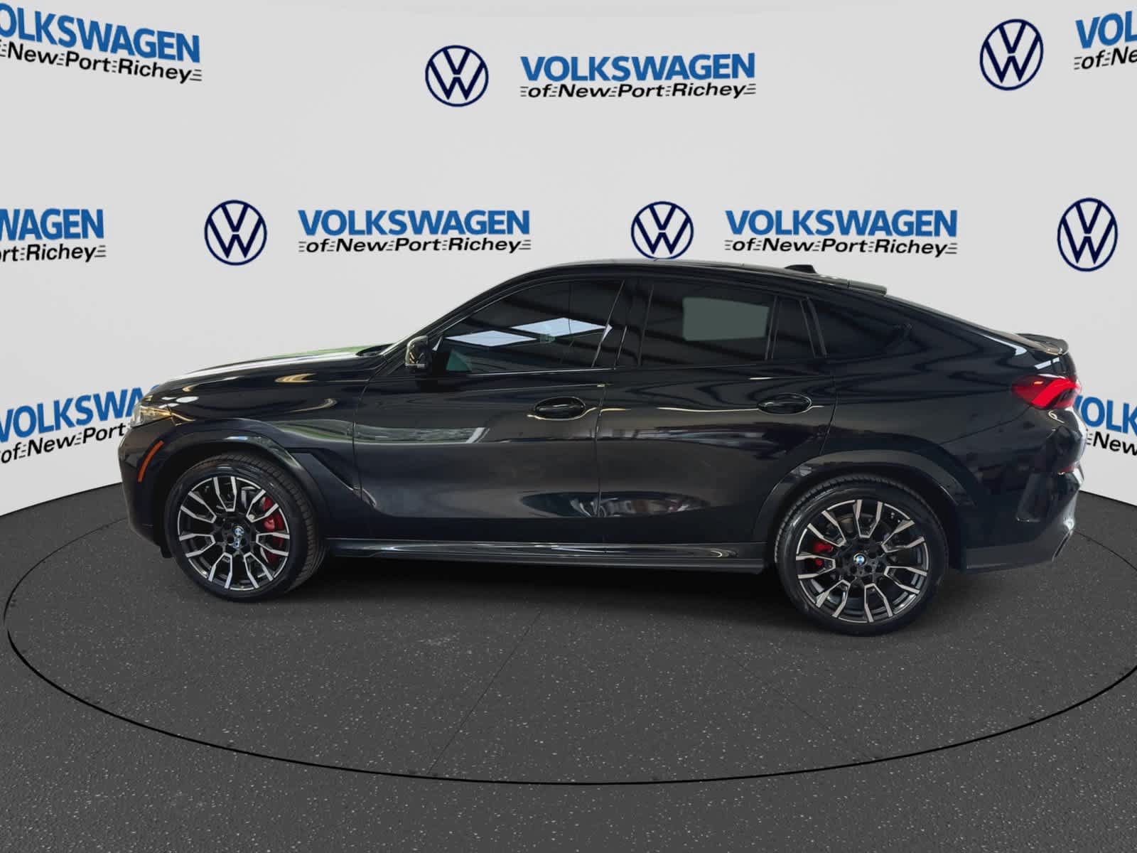 Used 2025 BMW X6 xDrive40i w/ Premium Package AWD/4WD image 5