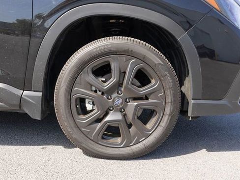 Used 2025 Subaru Ascent Bronze Edition AWD/4WD image 11