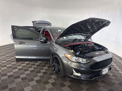 Used 2020 Ford Fusion SE FWD image 14