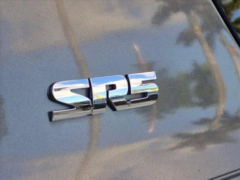 Used 2018 Toyota 4Runner SR5 RWD image 9