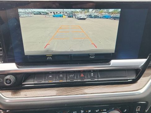 Used 2022 Chevrolet Silverado 1500 LT image 17