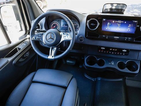 New 2025 Mercedes-Benz Sprinter 2500 image 14