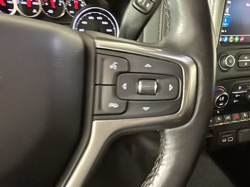 Used 2021 Chevrolet Silverado 1500 LT AWD/4WD image 16