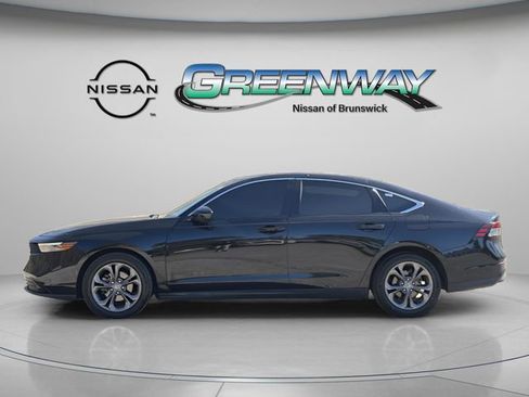 Used 2023 Honda Accord EX image 3