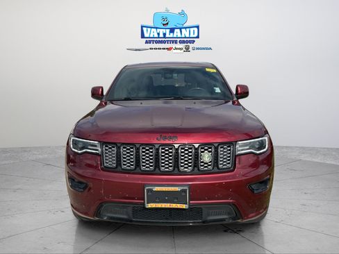 Certified 2020 Jeep Grand Cherokee Altitude AWD/4WD image 8