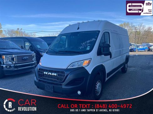 Used 2025 RAM ProMaster 2500 w/ Convenience Group FWD image 3