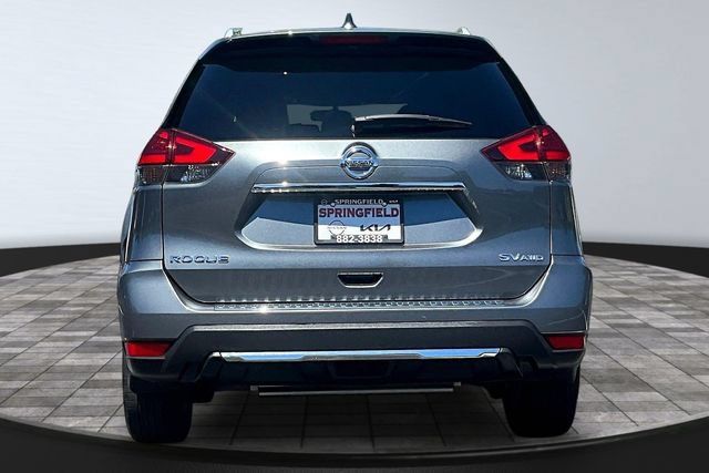 Used 2017 Nissan Rogue SV AWD/4WD image 5