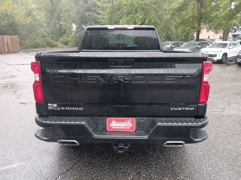 Used 2019 Chevrolet Silverado 1500 Custom w/ Custom Value Package image 4