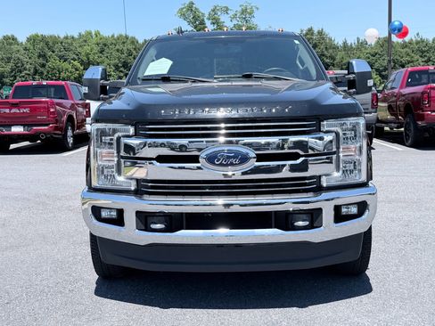 Used 2019 Ford F350 Lariat w/ Chrome Package AWD/4WD image 3