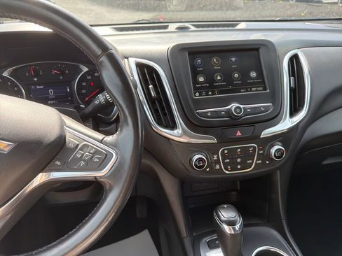 Used 2019 Chevrolet Equinox LT image 12