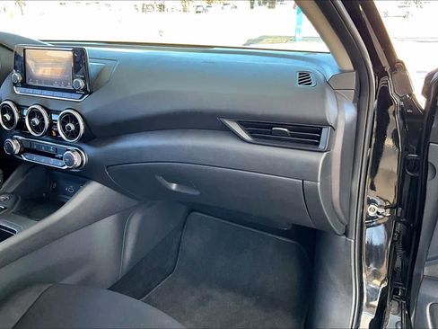 Used 2024 Nissan Sentra S image 17