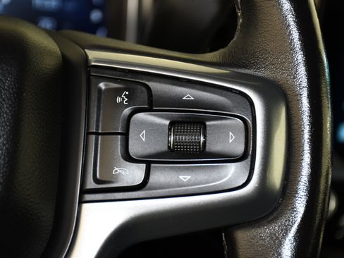 Used 2022 Chevrolet Silverado 1500 LT AWD/4WD image 22