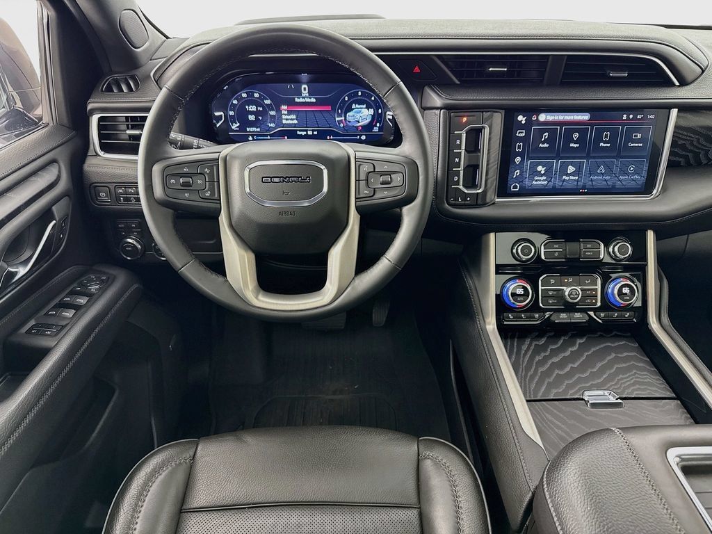 Used 2023 GMC Yukon XL Denali w/ LPO, Floor Liner Package AWD/4WD image 24