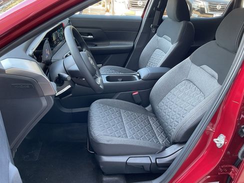 New 2026 Nissan Kicks SV image 11