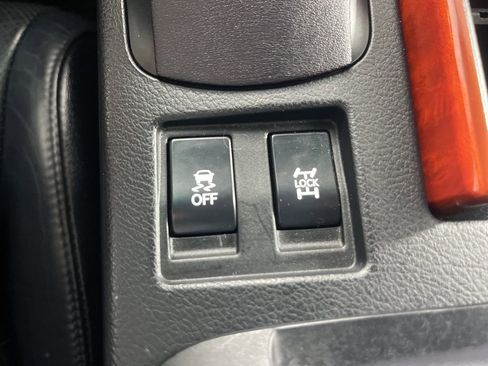 Used 2011 Lexus RX 350 AWD w/ Premium Pkg image 40