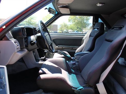 Used 1990 Ford Mustang GT RWD image 29