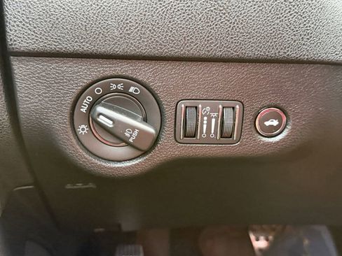 Used 2022 Dodge Charger Scat Pack RWD image 28
