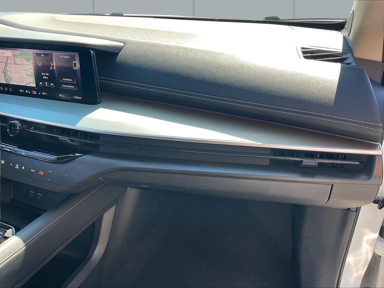 Certified 2025 Nissan Murano SL AWD/4WD image 28