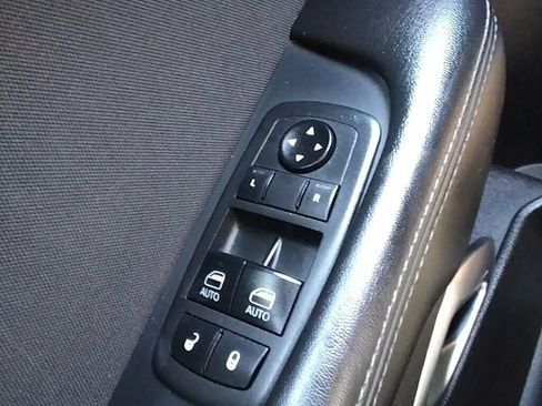 Used 2019 Dodge Challenger SXT RWD image 25