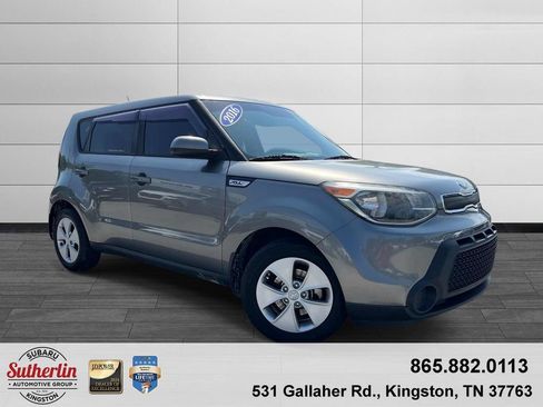 Used 2016 Kia Soul FWD image 1