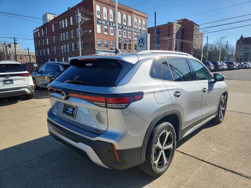 Used 2026 Volkswagen Tiguan SE image 5